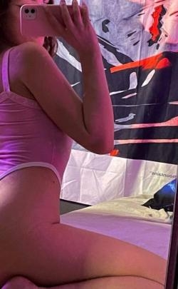 Флора (Салон) у метро Полщадь Ленина, путаны Питера - фото 3